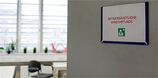 The company doctor's office hours at Düsseldorf University of Applied Sciences can now also be conducted digitally