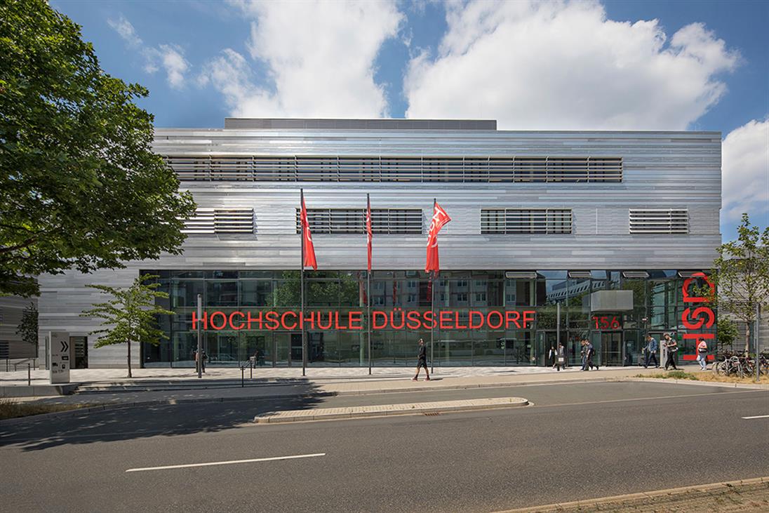 dieses bild zeigt das zentrale hrsaalgebude der hochschule dsseldorf mit einer fassade aus stahlblech und glas - Fh Dsseldorf Bewerbung dieses bild zeigt das zentrale hrsaalgebude der hochschule dsseldorf mit einer fassade aus stahlblech und glas - Fh Dsseldorf Bewerbung