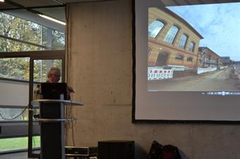 Der Dekan Prof. Dr. Detmar Arlt begrüße die Alumni und zeigte die Entwicklungen des Campus Derendorf anhand eines Films, den der Fachbereichs eigens für die Veranstaltung produziert hat.