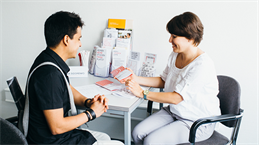 Beratungssituation für Studieninteressierte