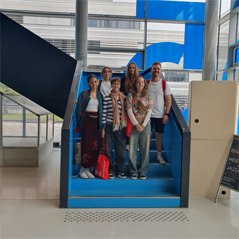 Schülerinnen der Deutschen Internationalen Schule Kapstadt an besuchen die HSD