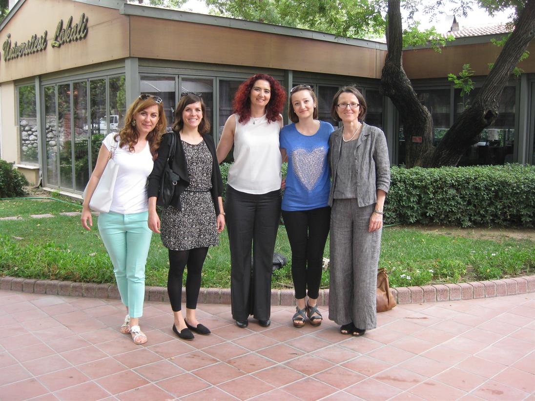 Vertreterinnen der International Offices der Ege Universität und der Hochschule Düsseldorf: Esra Aydemir, Michaela Petri, Zeynep Dicle, Meryem Acan, Monika Katz